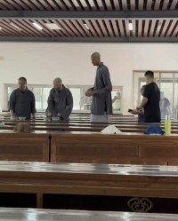 元游棋牌官方入口-巴恩斯谈文班去少林寺进修：不是谁都能做这种事 下次我也想去