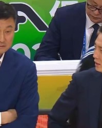 元游棋牌-CBA杯赛：山东逆转浙江进4强，广东对阵上海三连败